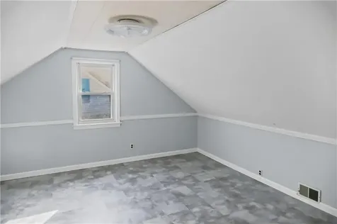 27 Ruth Street Pawtucket RI 02861