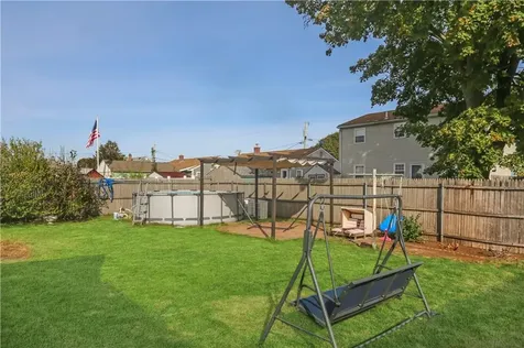 27 Ruth Street Pawtucket RI 02861