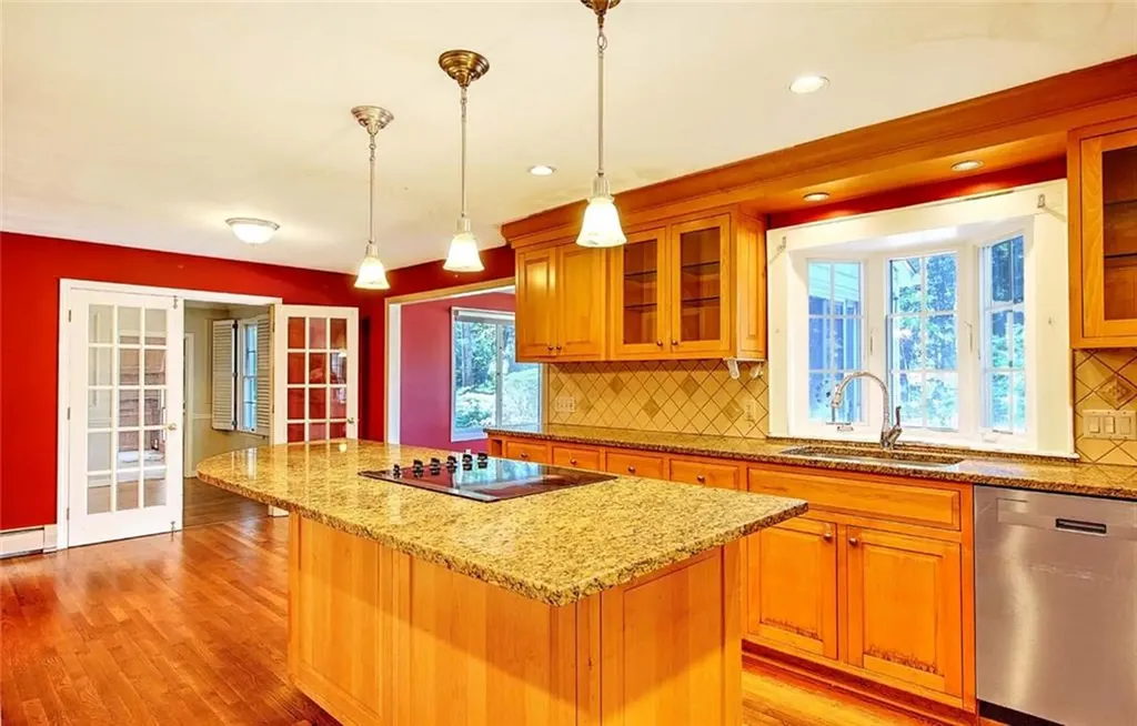 66 Dagnillo Drive Warwick RI 02818