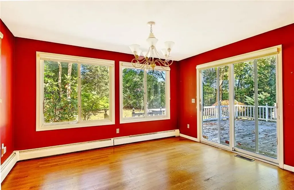 66 Dagnillo Drive Warwick RI 02818