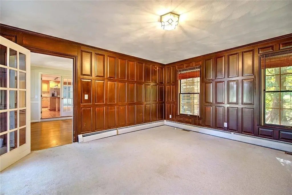 66 Dagnillo Drive Warwick RI 02818