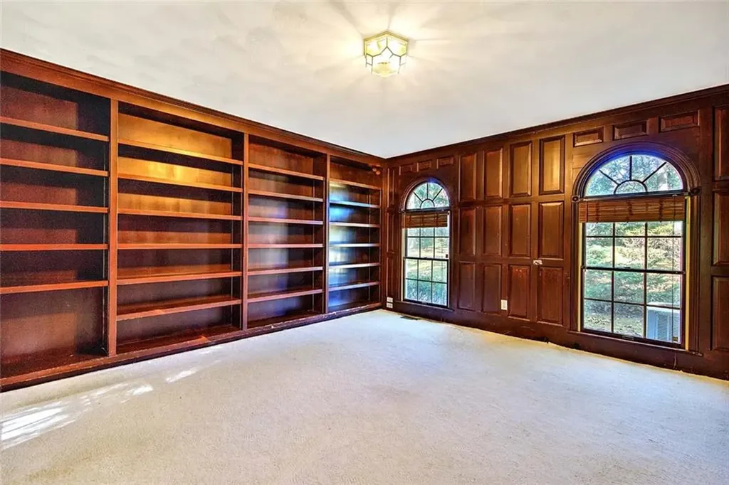 66 Dagnillo Drive Warwick RI 02818