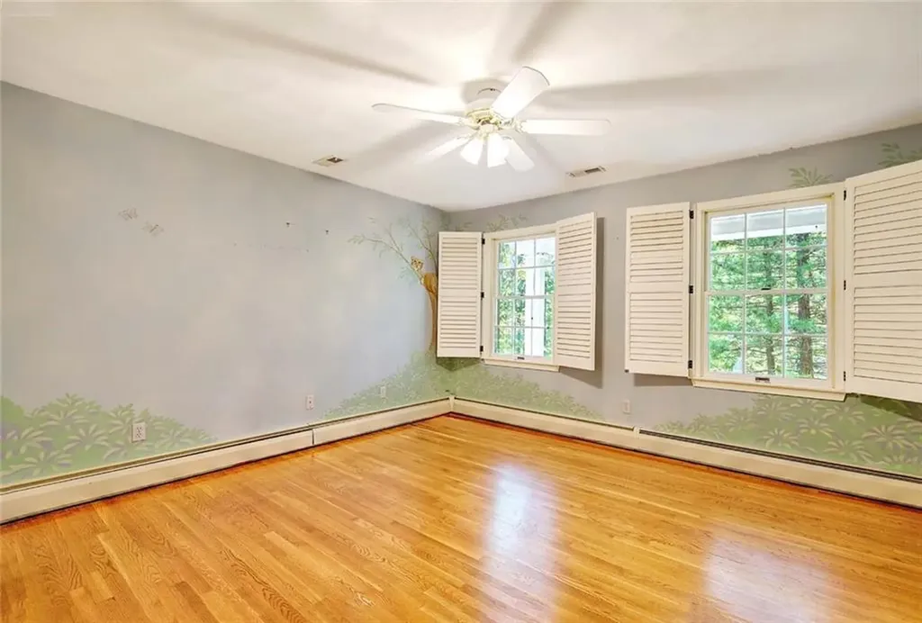 66 Dagnillo Drive Warwick RI 02818