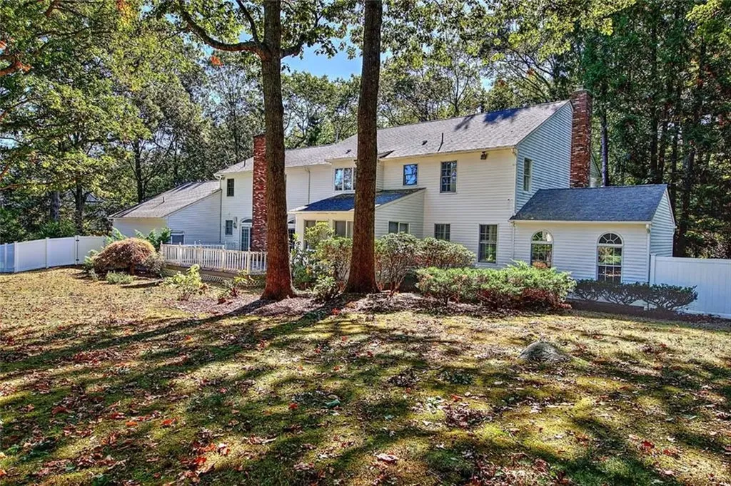 66 Dagnillo Drive Warwick RI 02818