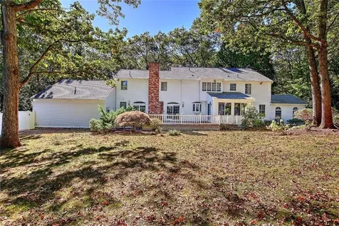 66 Dagnillo Drive Warwick RI 02818