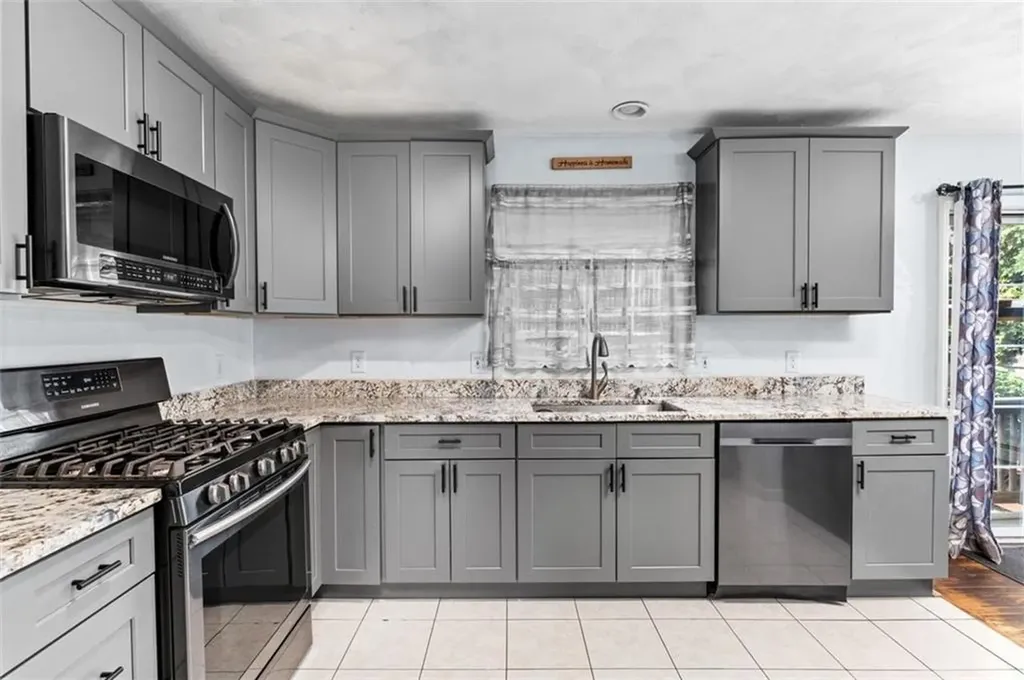 115 Clemence Street Cranston RI 02920