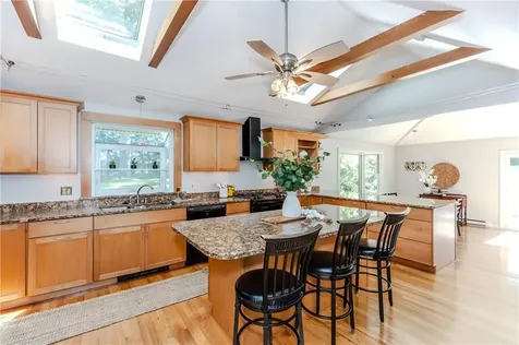 63 Duck Cove Road North Kingstown RI 02852