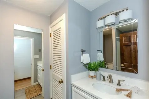 63 Duck Cove Road North Kingstown RI 02852