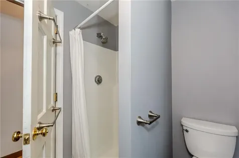 63 Duck Cove Road North Kingstown RI 02852