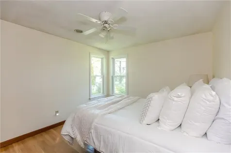 63 Duck Cove Road North Kingstown RI 02852