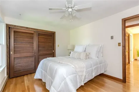 63 Duck Cove Road North Kingstown RI 02852