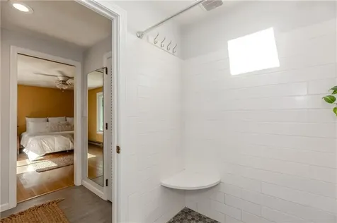 63 Duck Cove Road North Kingstown RI 02852