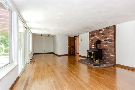 63 Duck Cove Road North Kingstown RI 02852