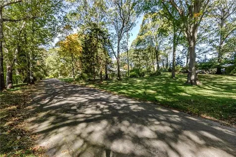 63 Duck Cove Road North Kingstown RI 02852