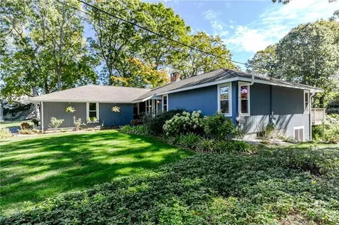 63 Duck Cove Road North Kingstown RI 02852