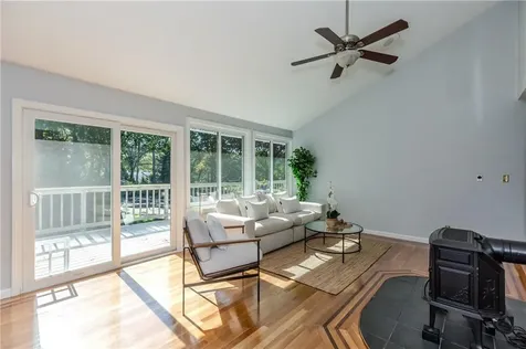 63 Duck Cove Road North Kingstown RI 02852