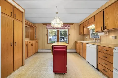 11 Nottingham Place Coventry RI 02816