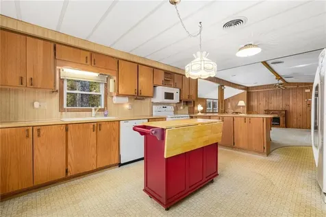 11 Nottingham Place Coventry RI 02816