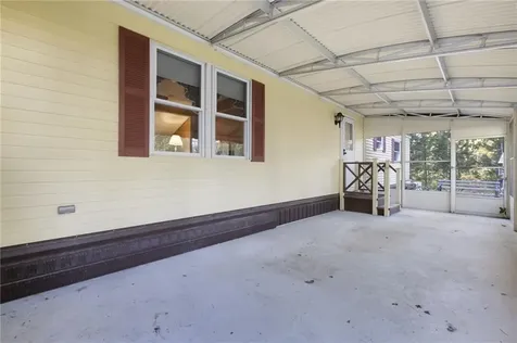 11 Nottingham Place Coventry RI 02816