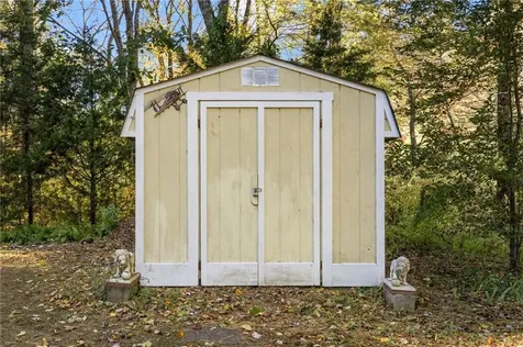 11 Nottingham Place Coventry RI 02816