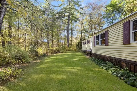 11 Nottingham Place Coventry RI 02816