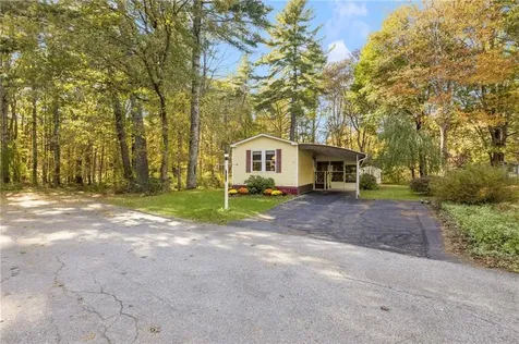 11 Nottingham Place Coventry RI 02816