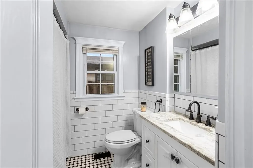 21 Riverview Avenue Smithfield RI 02917