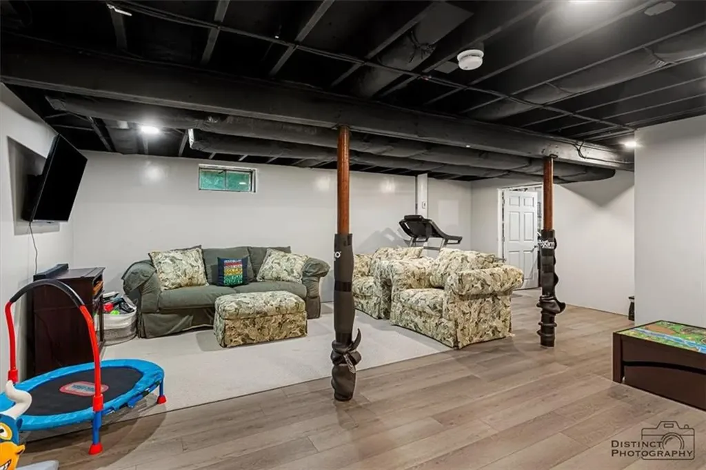 21 Riverview Avenue Smithfield RI 02917