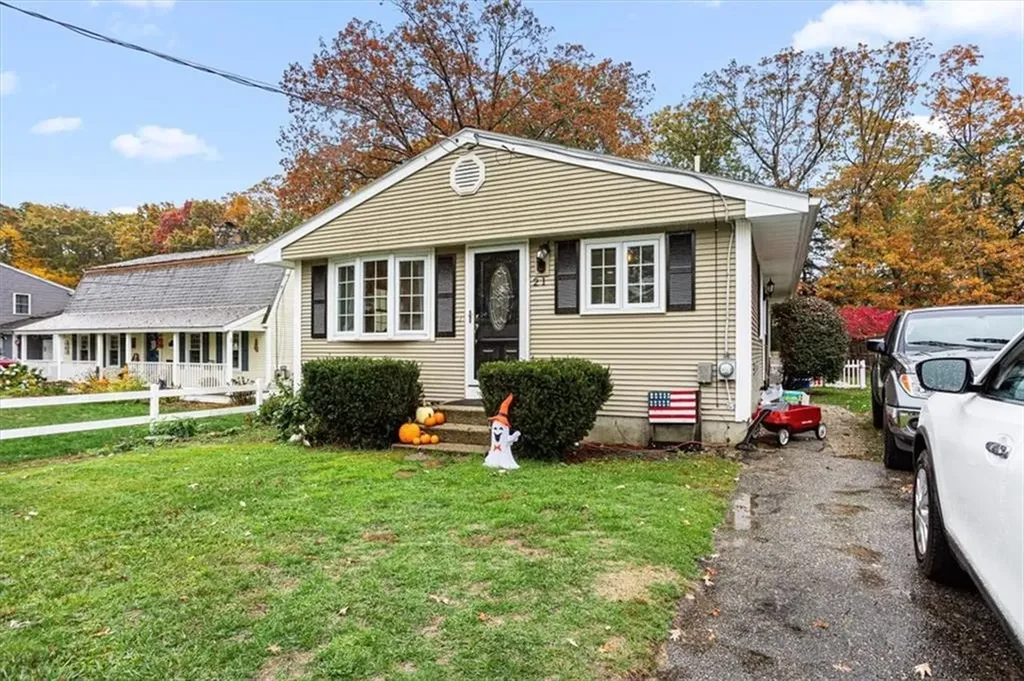 21 Riverview Avenue Smithfield RI 02917