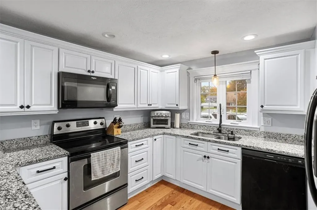 21 Riverview Avenue Smithfield RI 02917