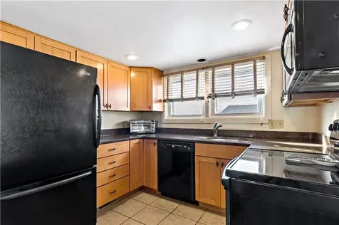 975 Matunuck Beach Road South Kingstown RI 02879