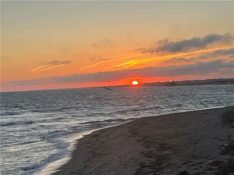 975 Matunuck Beach Road South Kingstown RI 02879