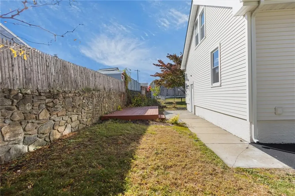 26 Doane Street Cranston RI 02910