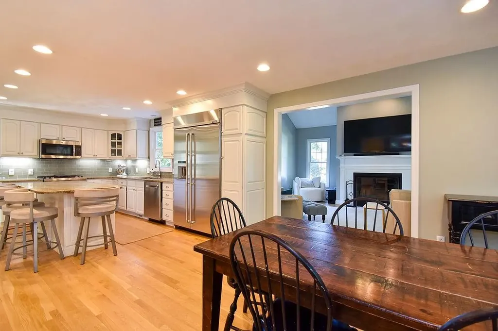 45 Country Lane Warwick RI 02886