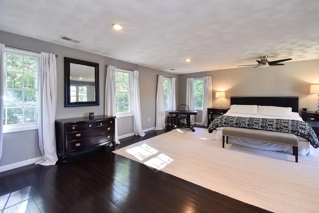 45 Country Lane Warwick RI 02886