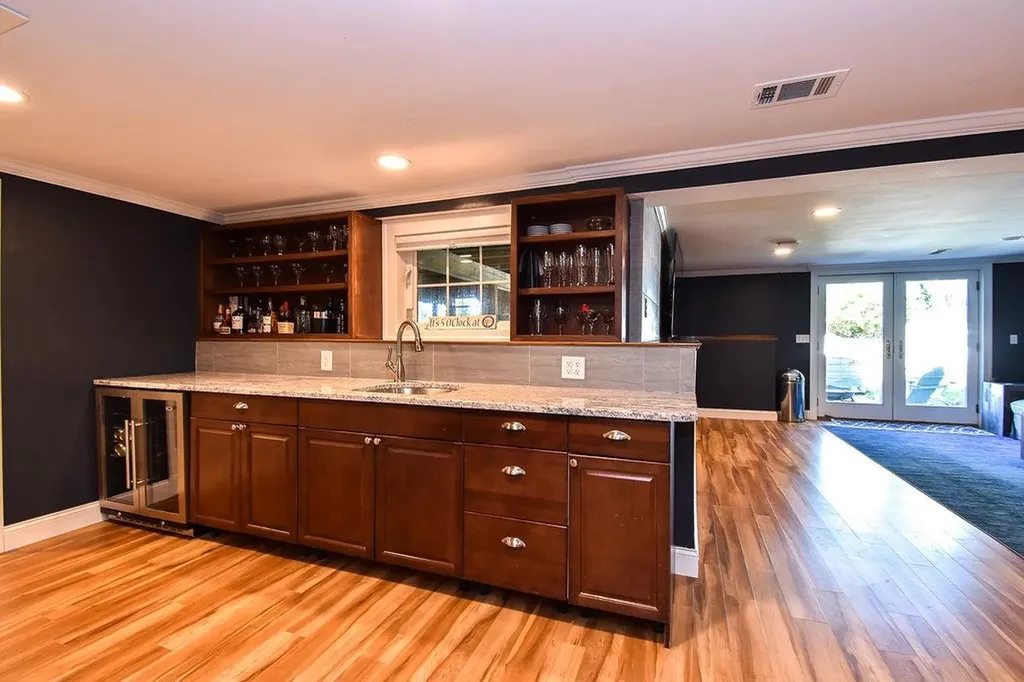 45 Country Lane Warwick RI 02886