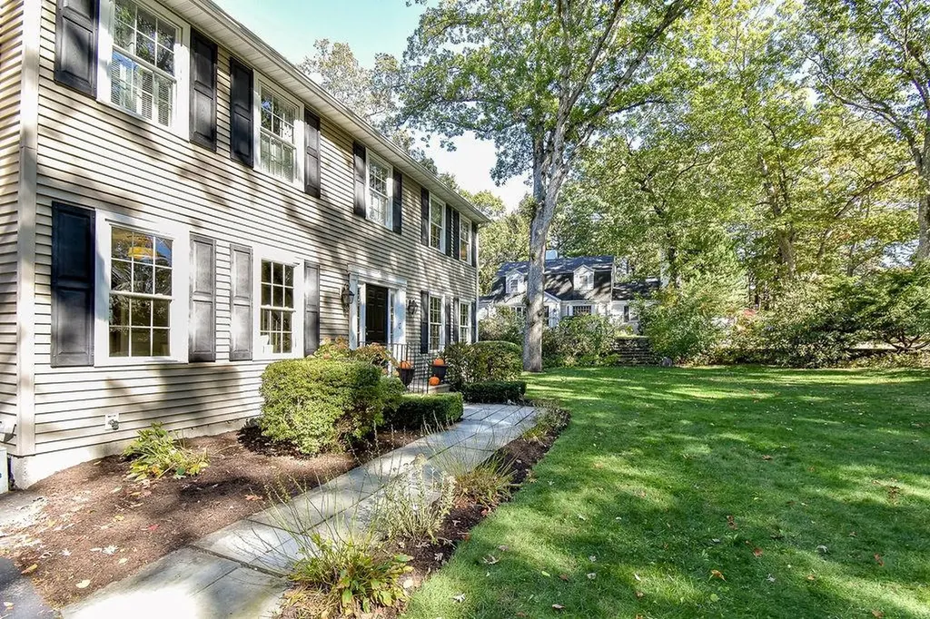 45 Country Lane Warwick RI 02886