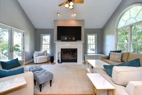 45 Country Lane Warwick RI 02886