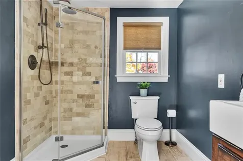 16 Highview Avenue Barrington RI 02806