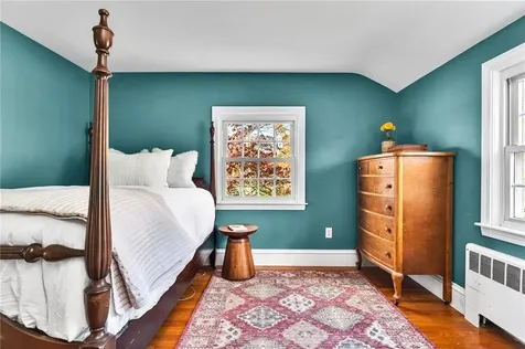 16 Highview Avenue Barrington RI 02806