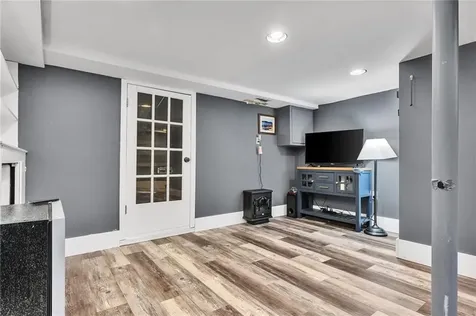 16 Highview Avenue Barrington RI 02806