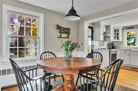 16 Highview Avenue Barrington RI 02806