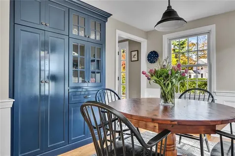 16 Highview Avenue Barrington RI 02806