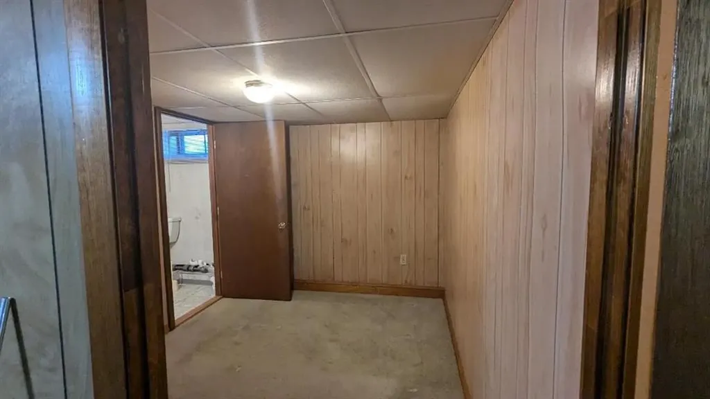 80 Hollywood Avenue Warwick RI 02888