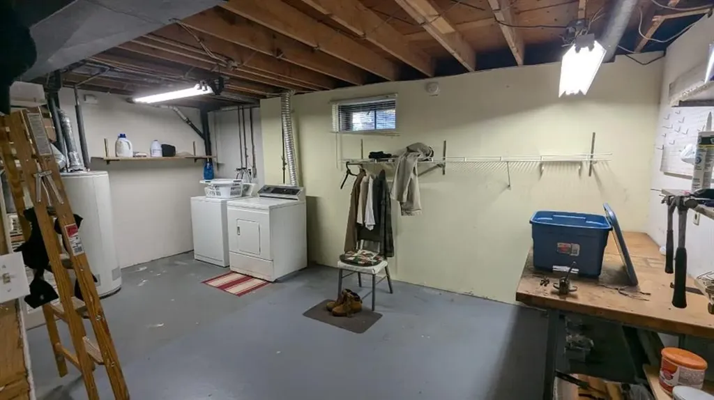 80 Hollywood Avenue Warwick RI 02888