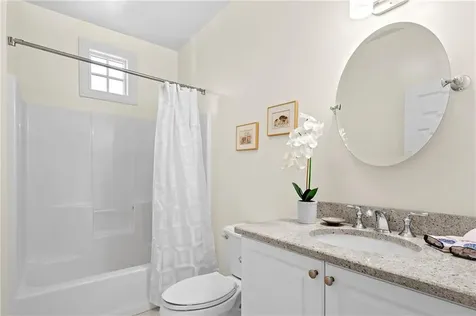 138 Rebels Way Portsmouth RI 02871