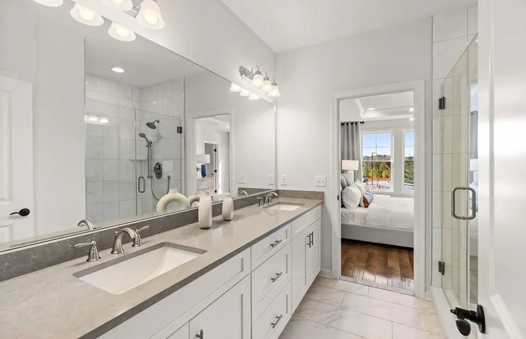 32 East Point Drive East Providence RI 02916