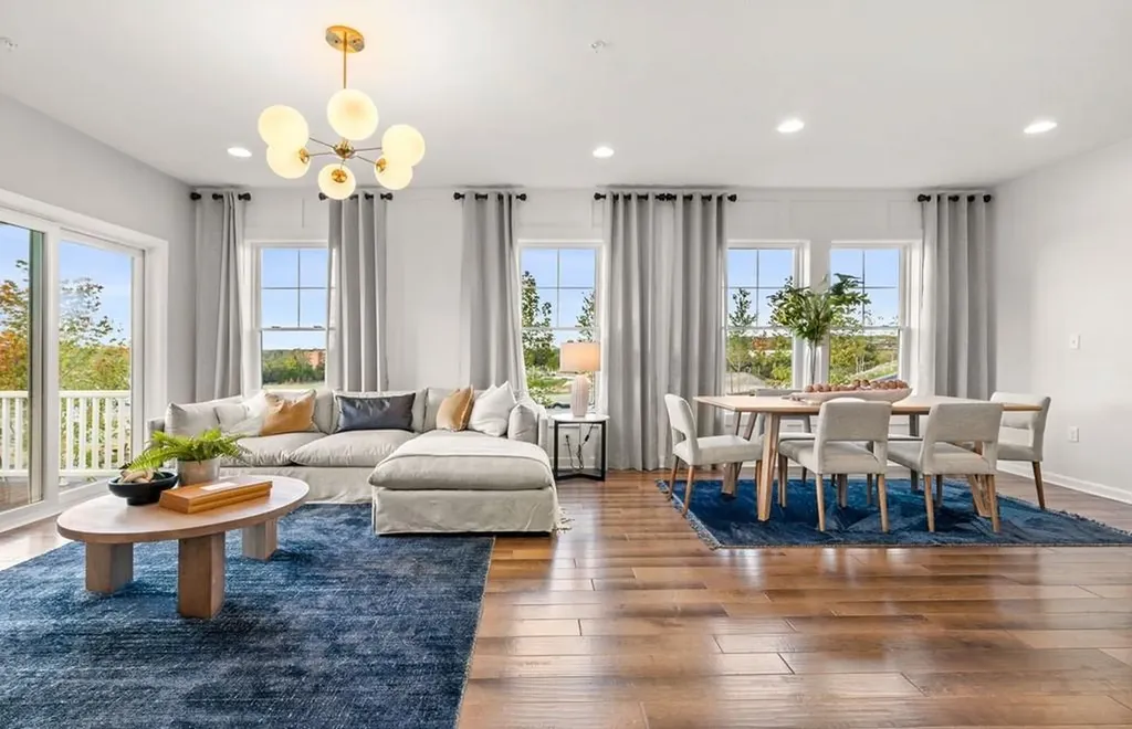 32 East Point Drive East Providence RI 02916