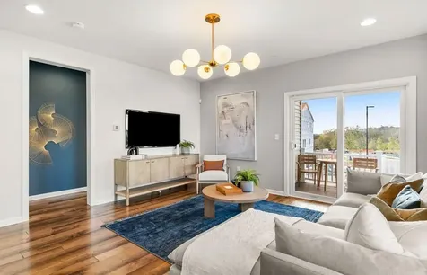 32 East Point Drive East Providence RI 02916