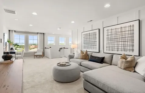 32 East Point Drive East Providence RI 02916